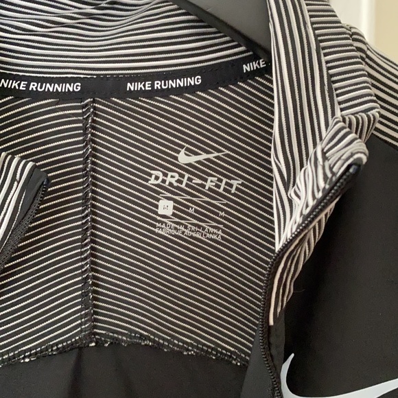 Nike Dri-Fit Jacket - Picture 4 of 5